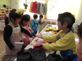 お店やさんごっこ