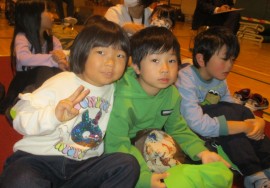 小学校の学習発表会練習見学（めろん組）